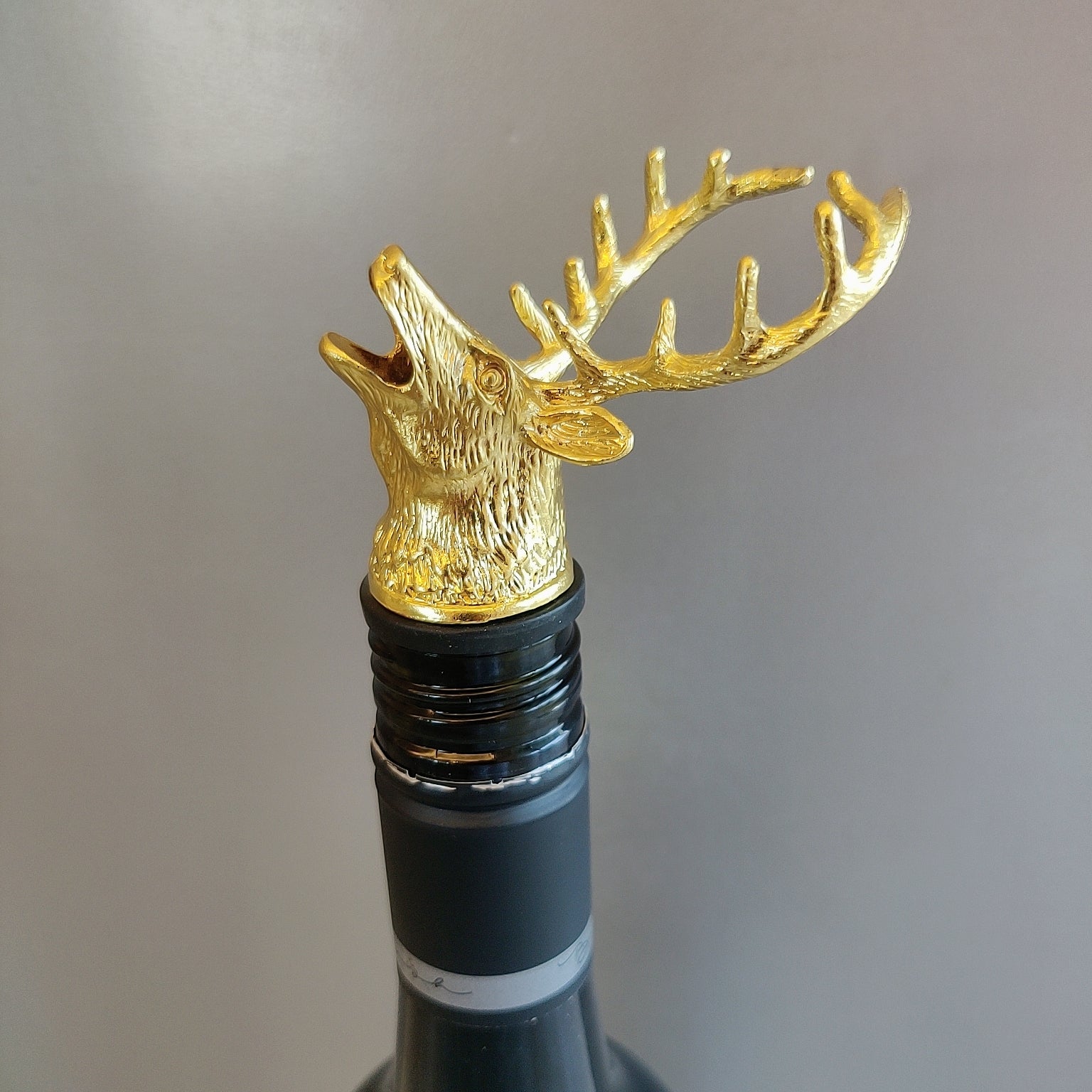 Reindeer Wine Pourer and Aerator – Gold - Image 8