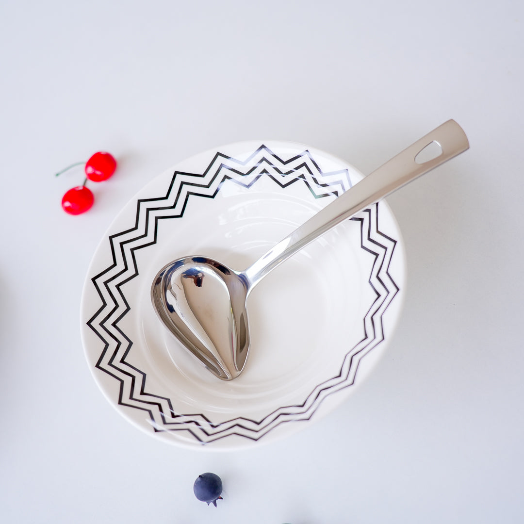304 Stainless Steel Soup Ladle with Spout - Image 4