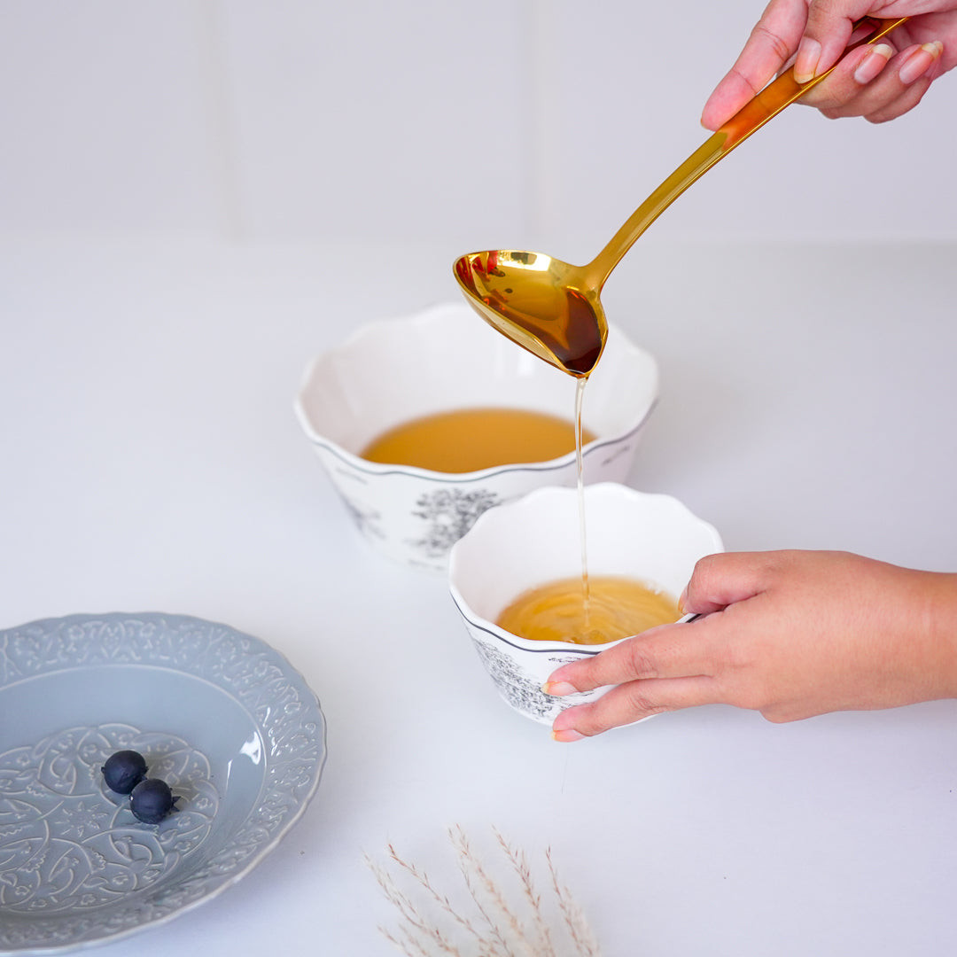 304 Stainless Steel Soup Ladle with Spout - Image 3
