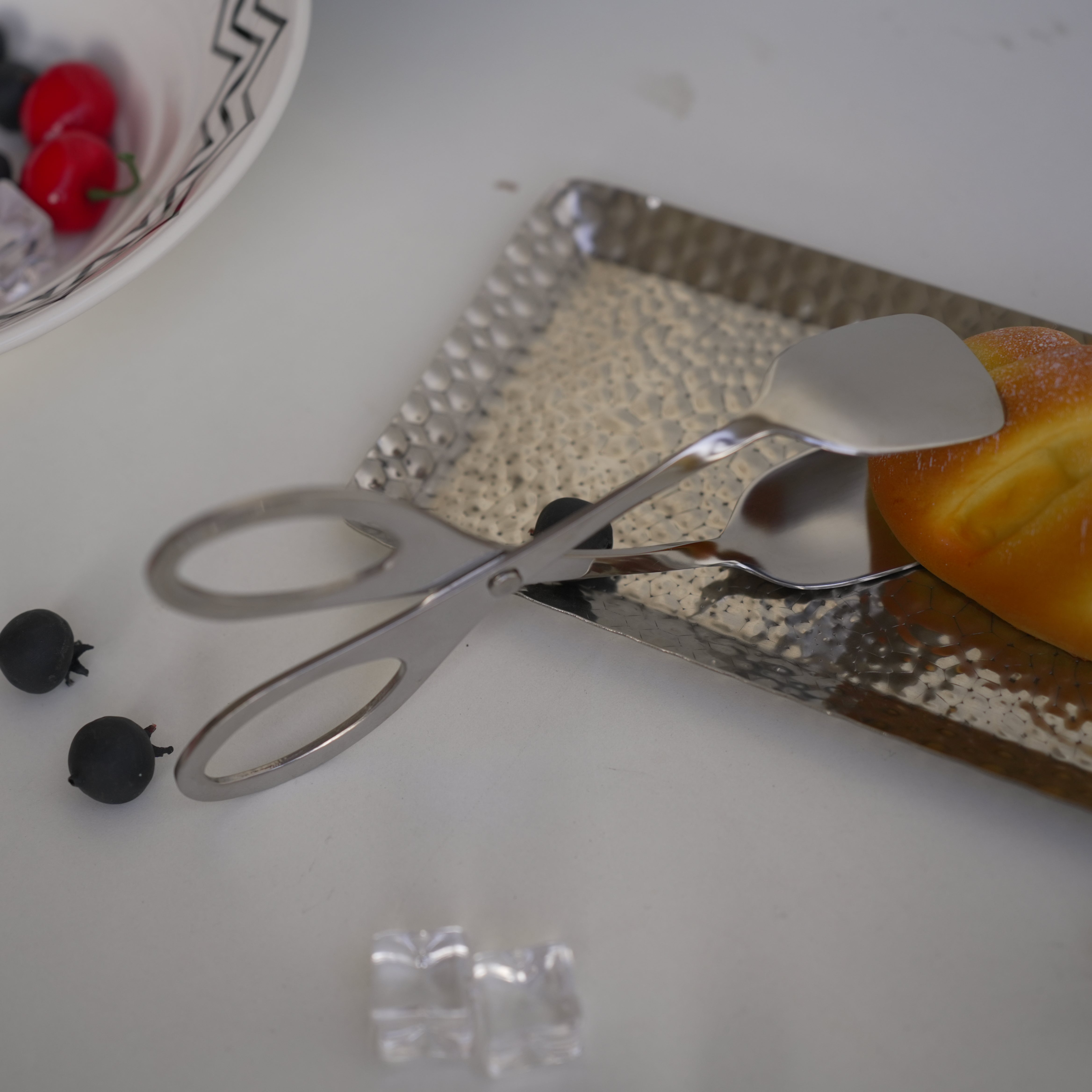 Stainless Steel Scissor Tongs – Gold & Silver - Image 8