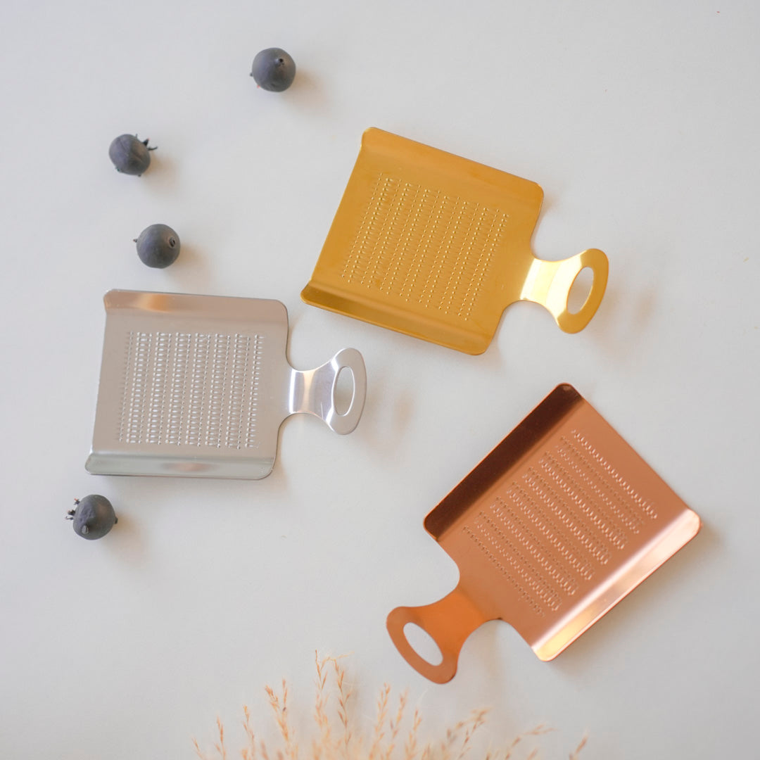 Mini Stainless Steel Grater for Ginger, Garlic & Lemon Zest - Image 10