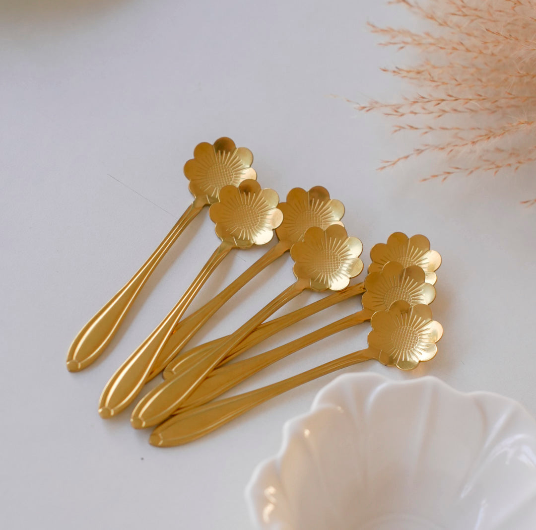 Chrysanthemum Dessert and Tea Spoons – Set of 6 - Image 6