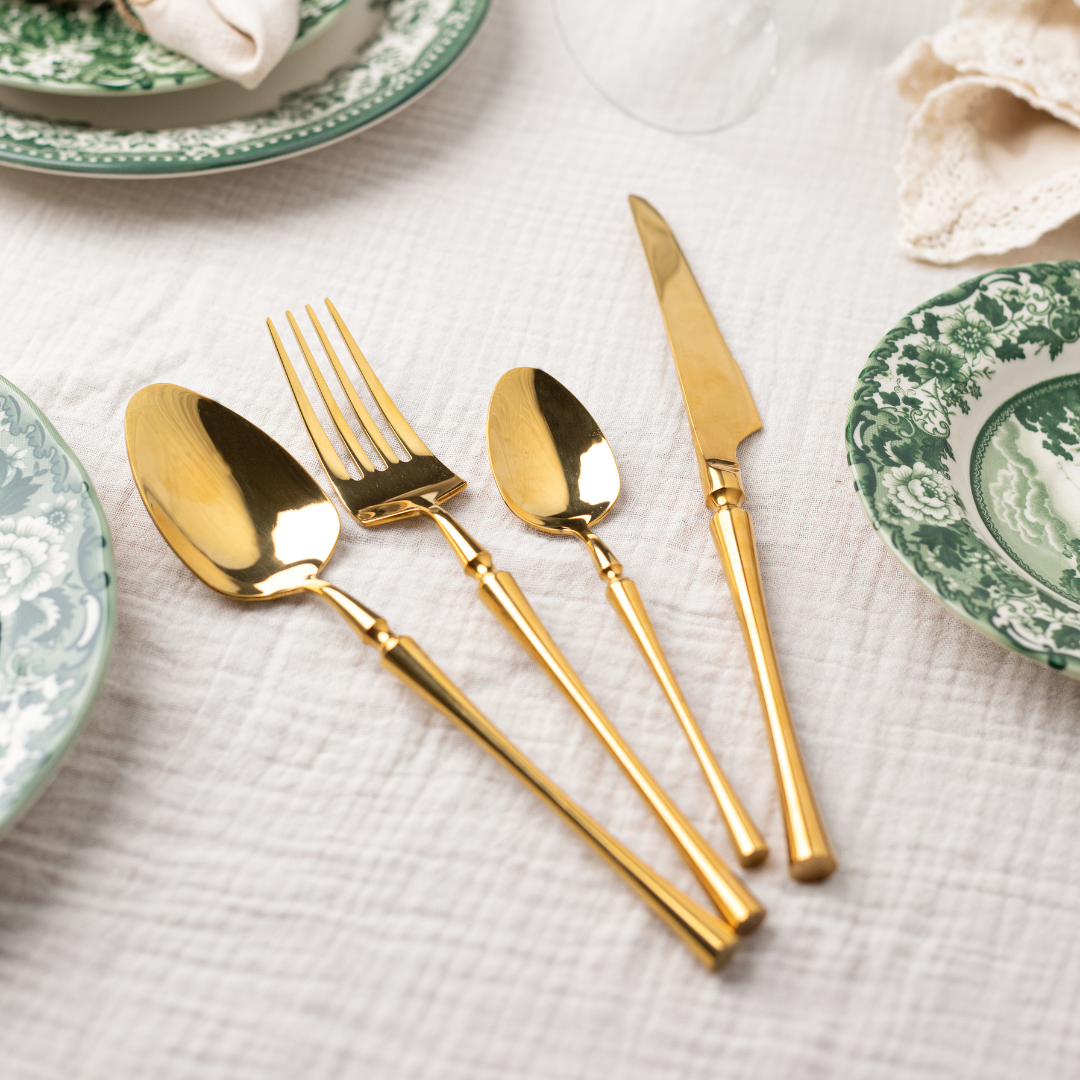 24-Piece Stainless Steel Cutlery Set – Gold & Silver - Image 7