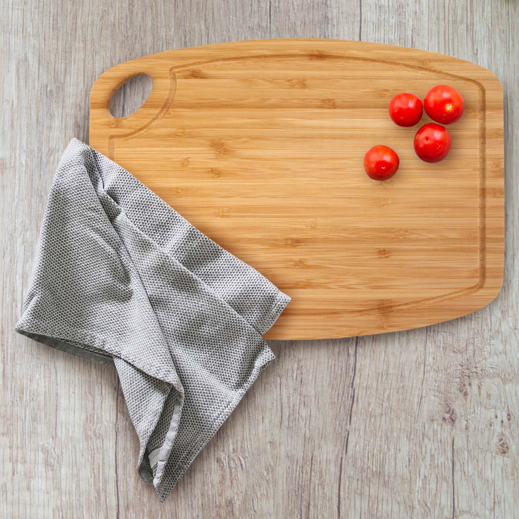 Vertical-Cut Bamboo Cutting Board with Hanging Hole – 11.75 x 8.63 Inch - Image 4