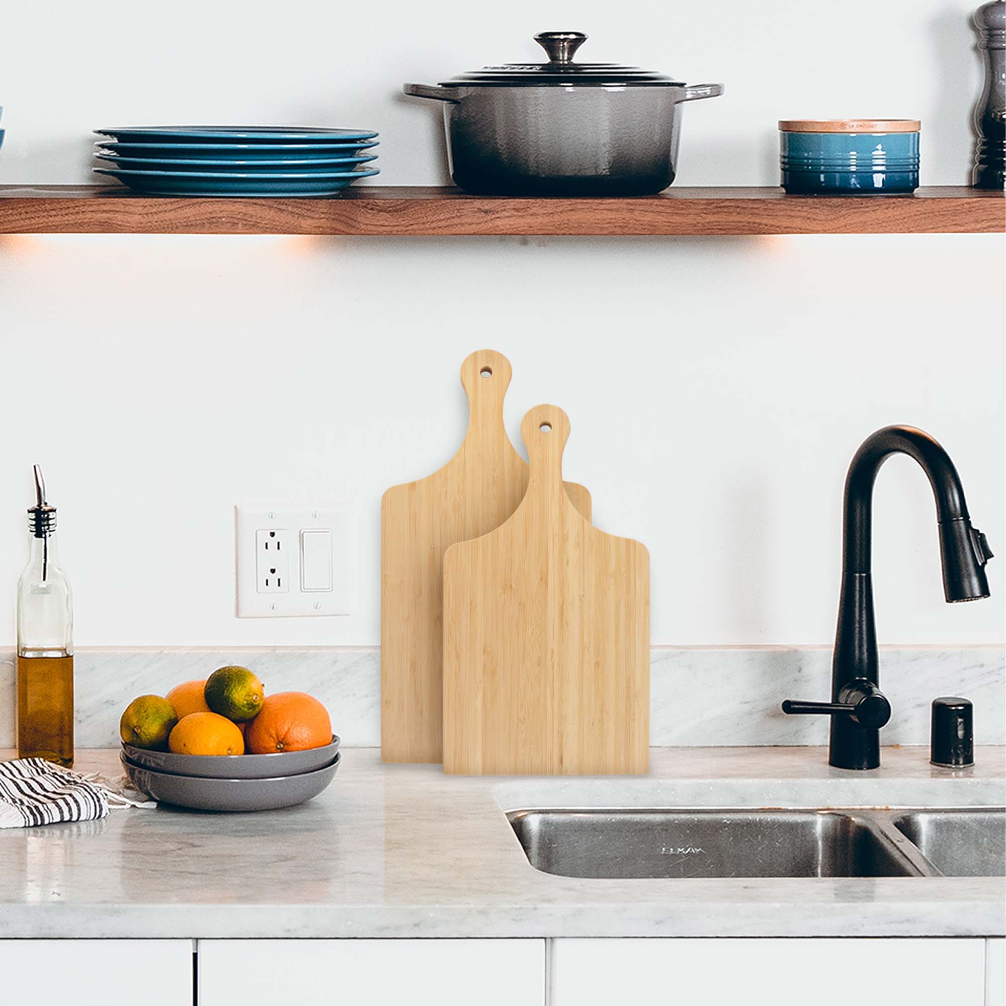 Paddle Bamboo Cutting Board with Hanging Hole - Image 7