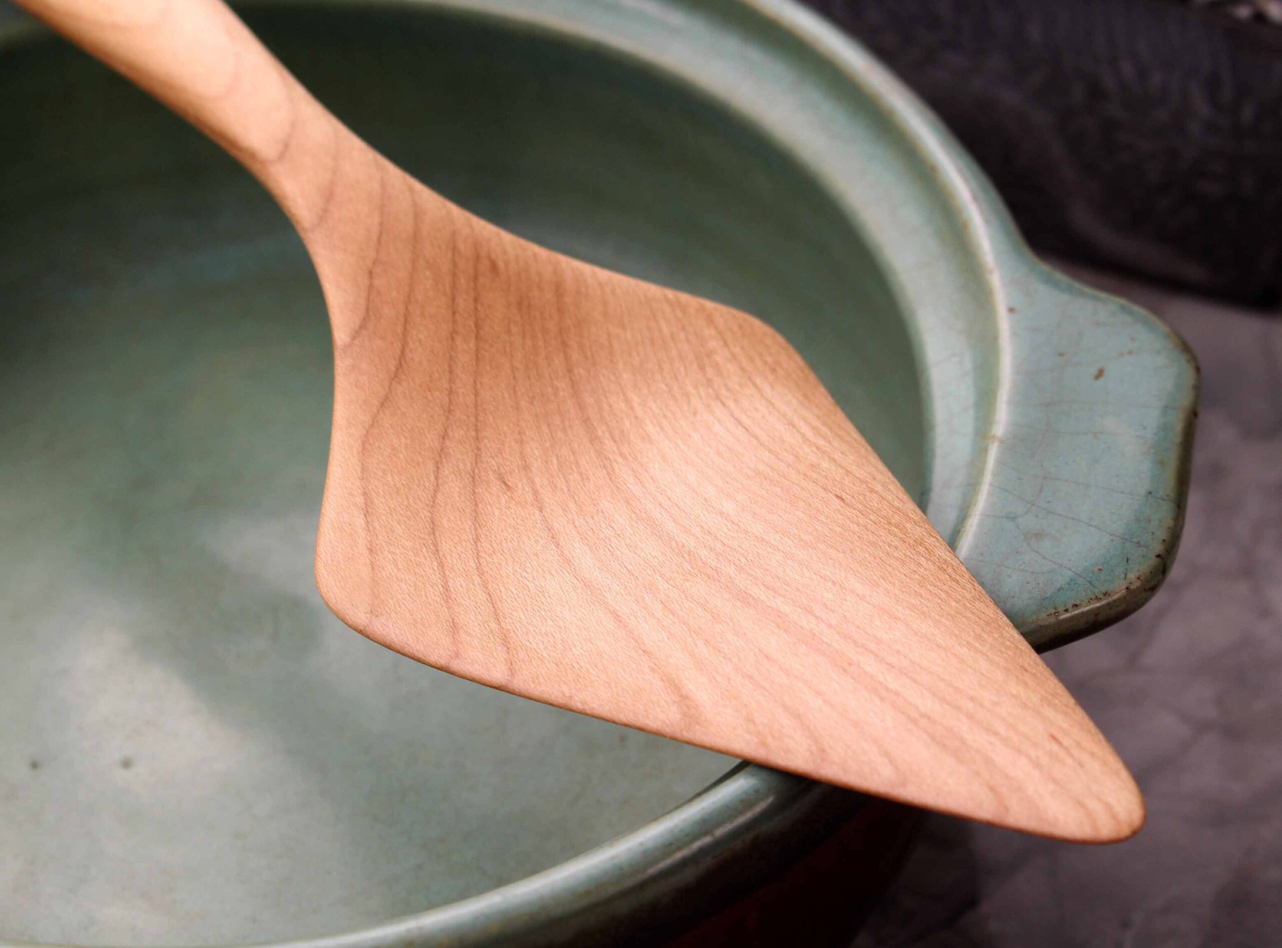 Handmade Wooden Pie Server – Black Walnut and Sugar Maple - Image 3