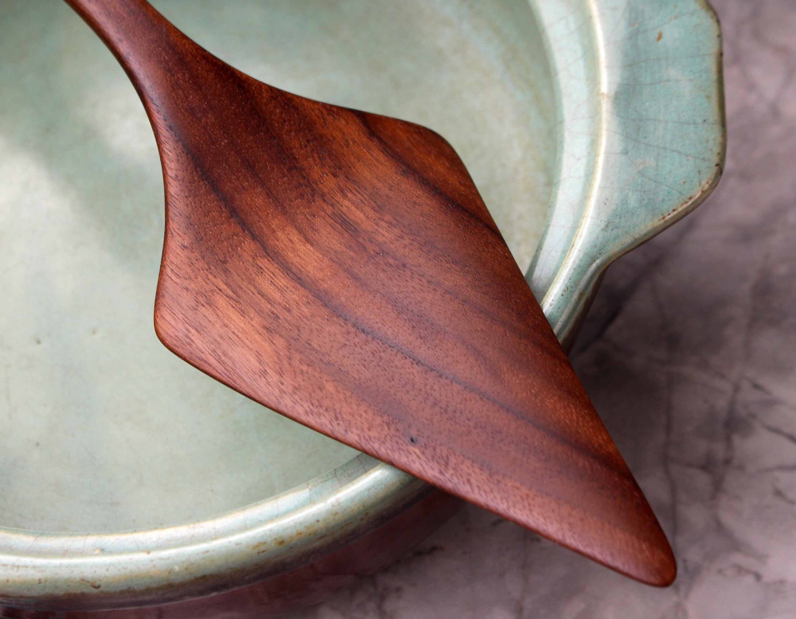 Handmade Wooden Pie Server – Black Walnut and Sugar Maple - Image 6