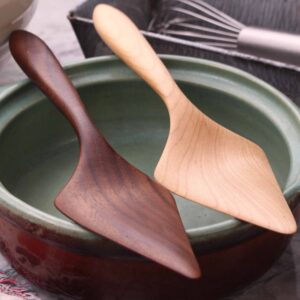 Handmade Wooden Pie Server – Black Walnut and Sugar Maple