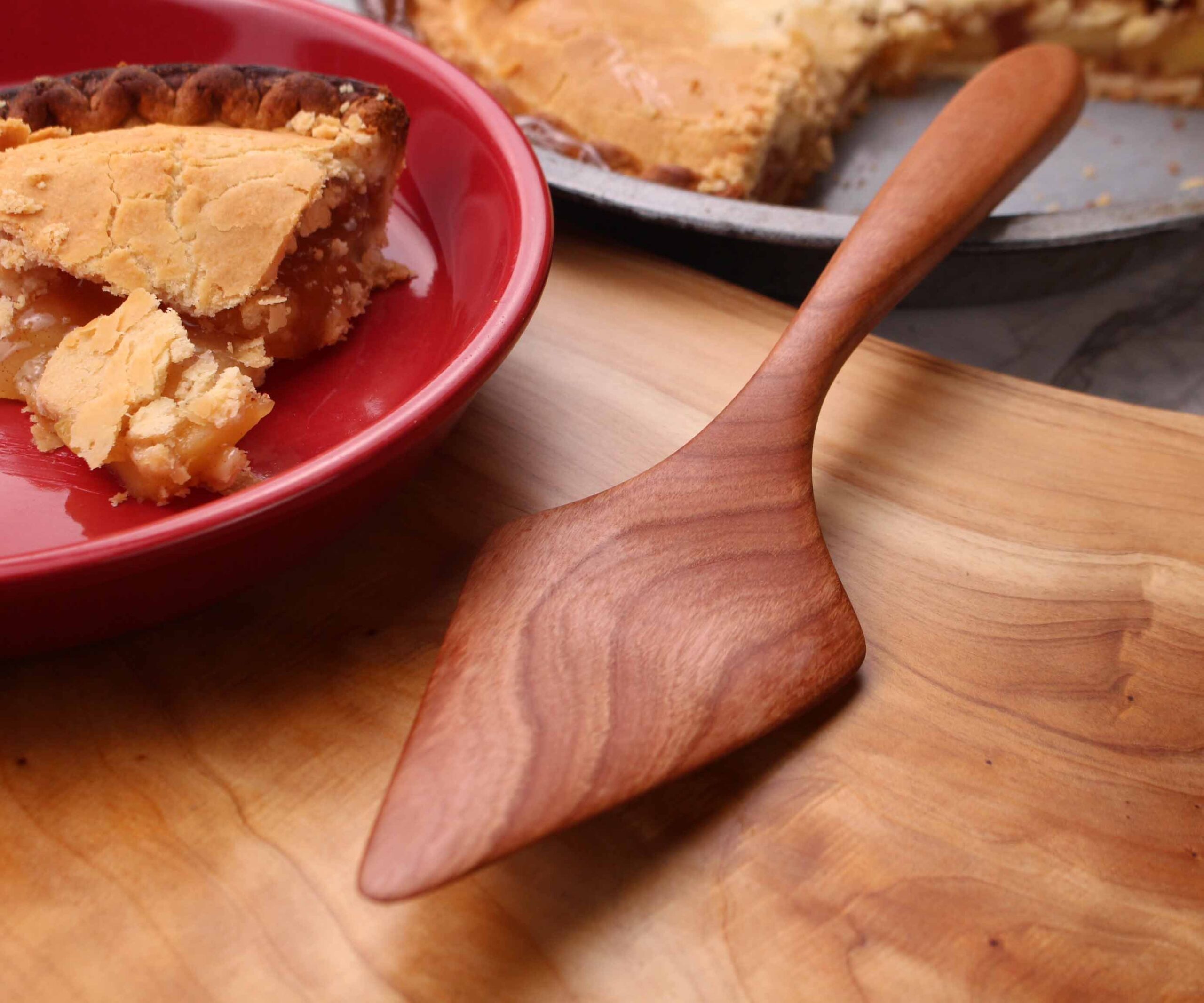Handmade Wooden Pie Server – Black Walnut and Sugar Maple - Image 2